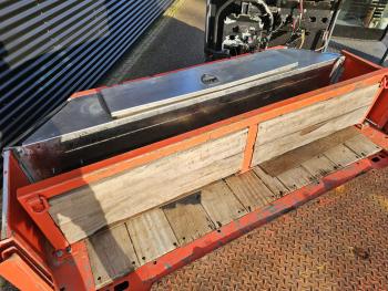 F-S44-/ 4 x STEERING / HYDRAULIC RAMPS / EXTENDABLE